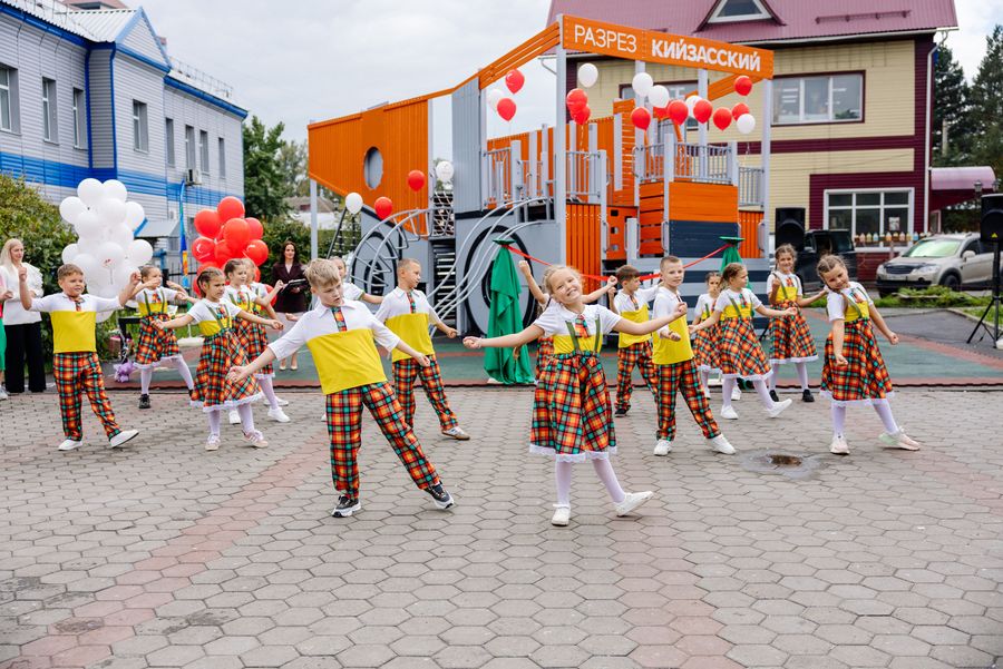 Уникальный игровой комплекс БЕЛАЗ открыли в Мысках