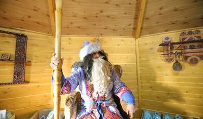 Шорский Дед Мороз Соок Апший вручил подарки детям от «Разреза Кийзасского»