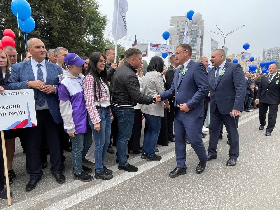 В сложные времена есть место празднику: как «Разрез Кийзасский» отмечает День шахтёра